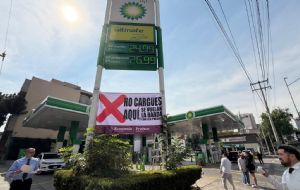 3 de cada 4 gasolineras cumplen con el acuerdo de dar en 24 pesos el litro de combustible Magna, señala Profeco