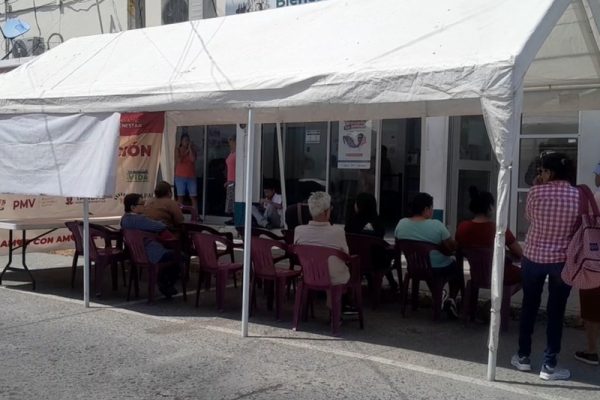 Adultos mayores destinan pensión en salud