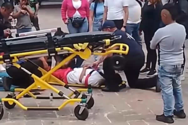 Continúa hospitalizado joven papanteco tras accidente en palo volador