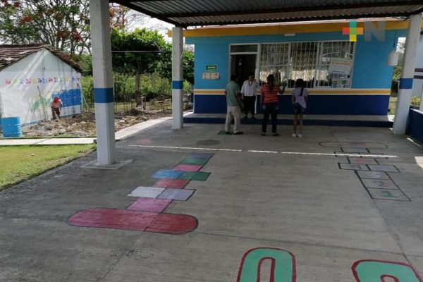Escuelas beneficiadas en Tuxpan
