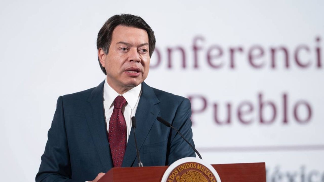 Entrega titular de la SEP a representantes de la CNTE propuesta del Gobierno de México para los maestros
