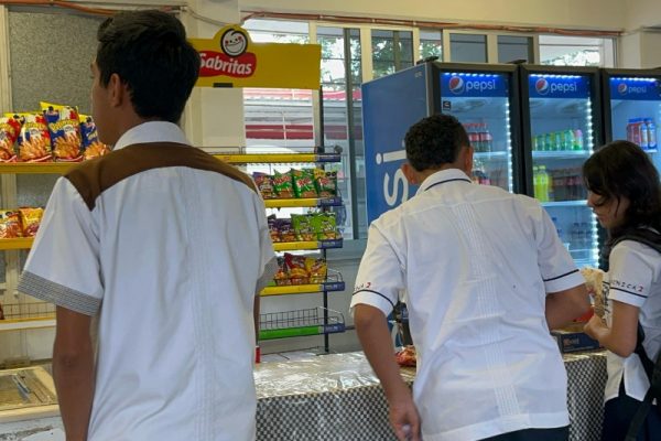 Inicia aplicación de “Ley Chatarra” en escuelas de Tuxpan