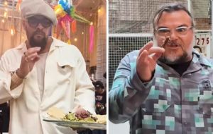 Jack Black y Jason Momoa prueban alacranes en el mercado de San Juan de la Ciudad de México | VIDEO