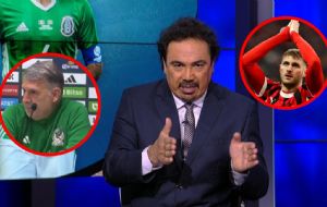 "Tata" Martino acepta su error por no convocar a Santiago Gimenez al Mundial y Hugo Sánchez EXPLOTA en vivo | VIDEO
